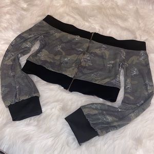 Cute Camo Off-Shoulder top ;)